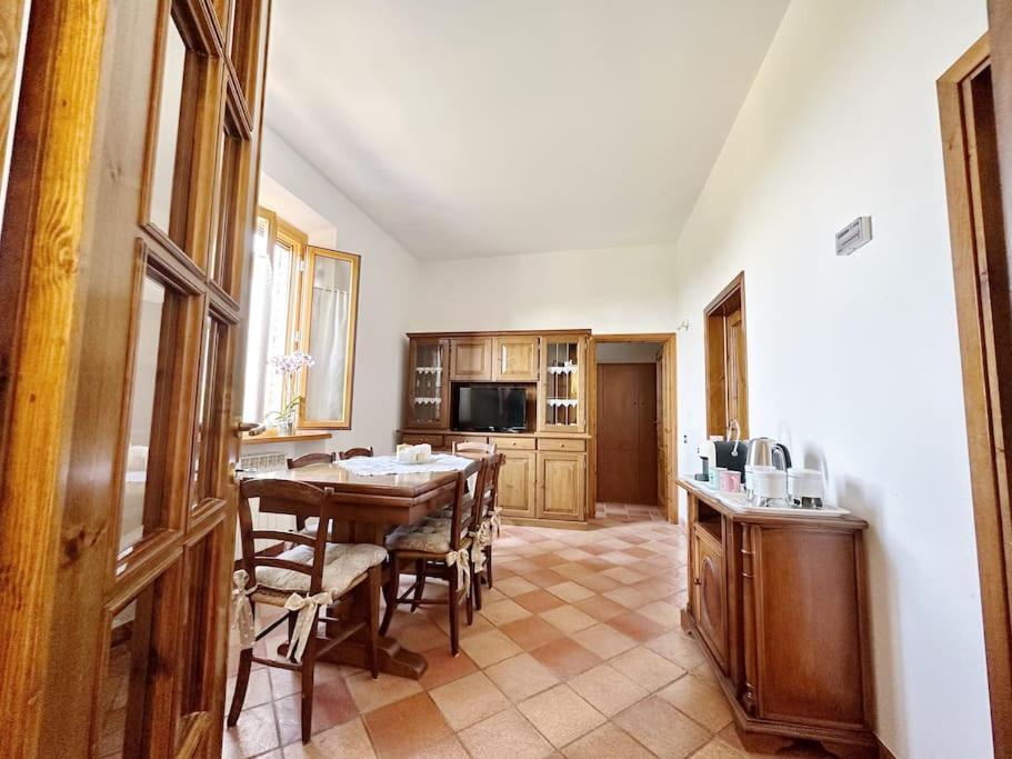 Casale Di Valle Mora San Gimignano Bagian luar foto